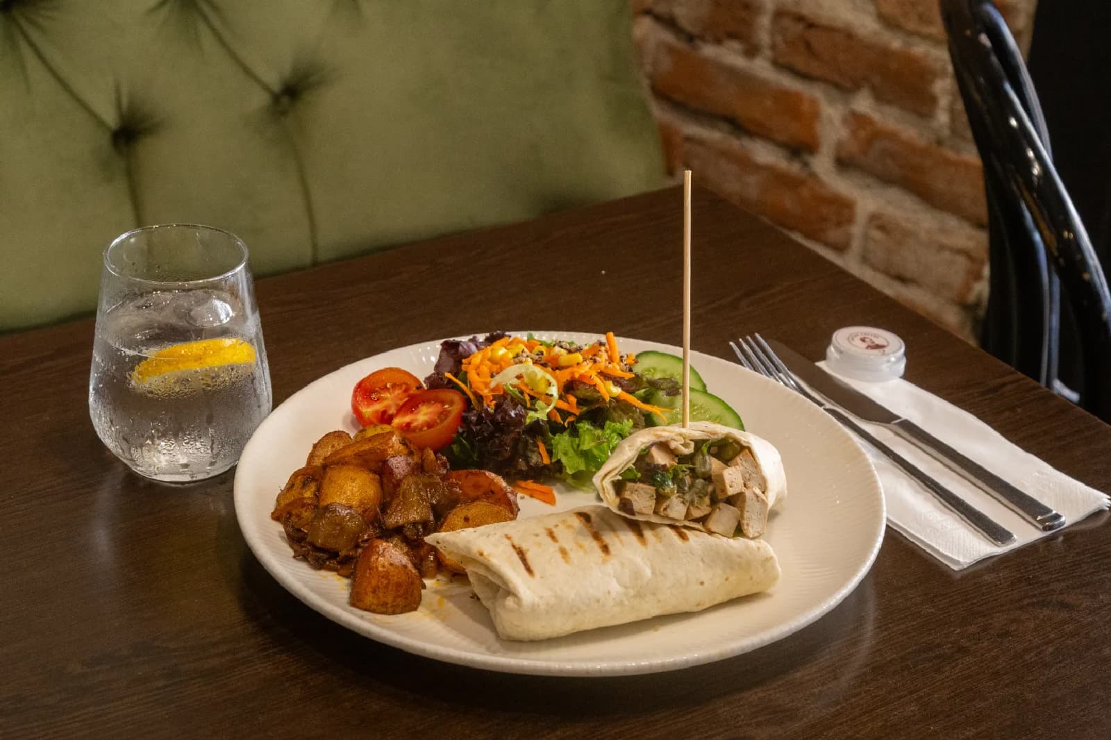 Tofu Peynirli Wrap