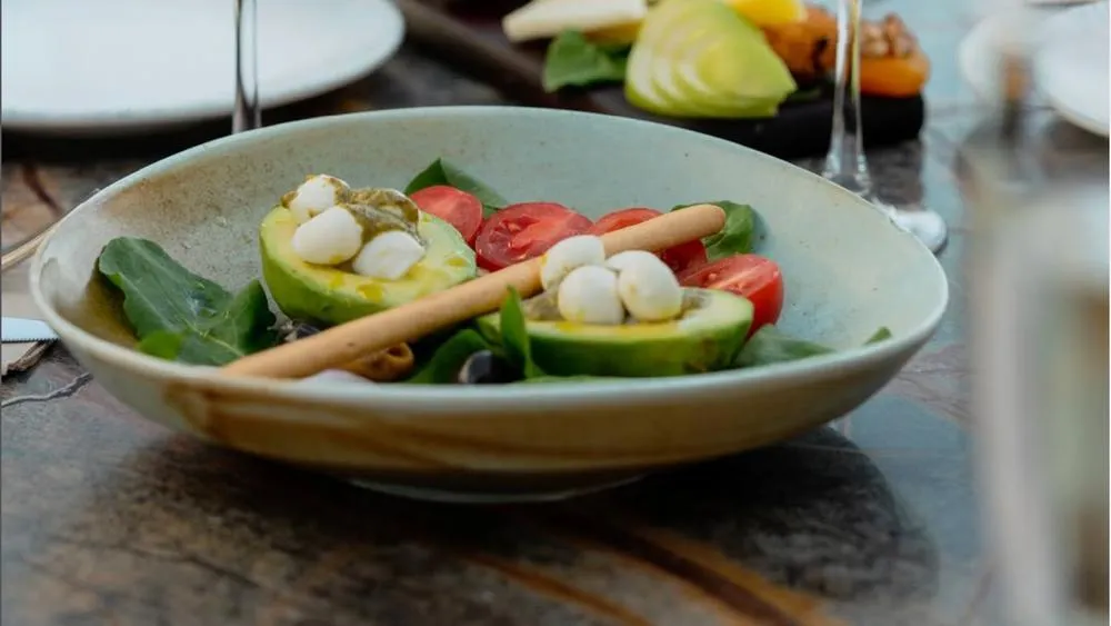 Avokado & Taze Mozzarella
