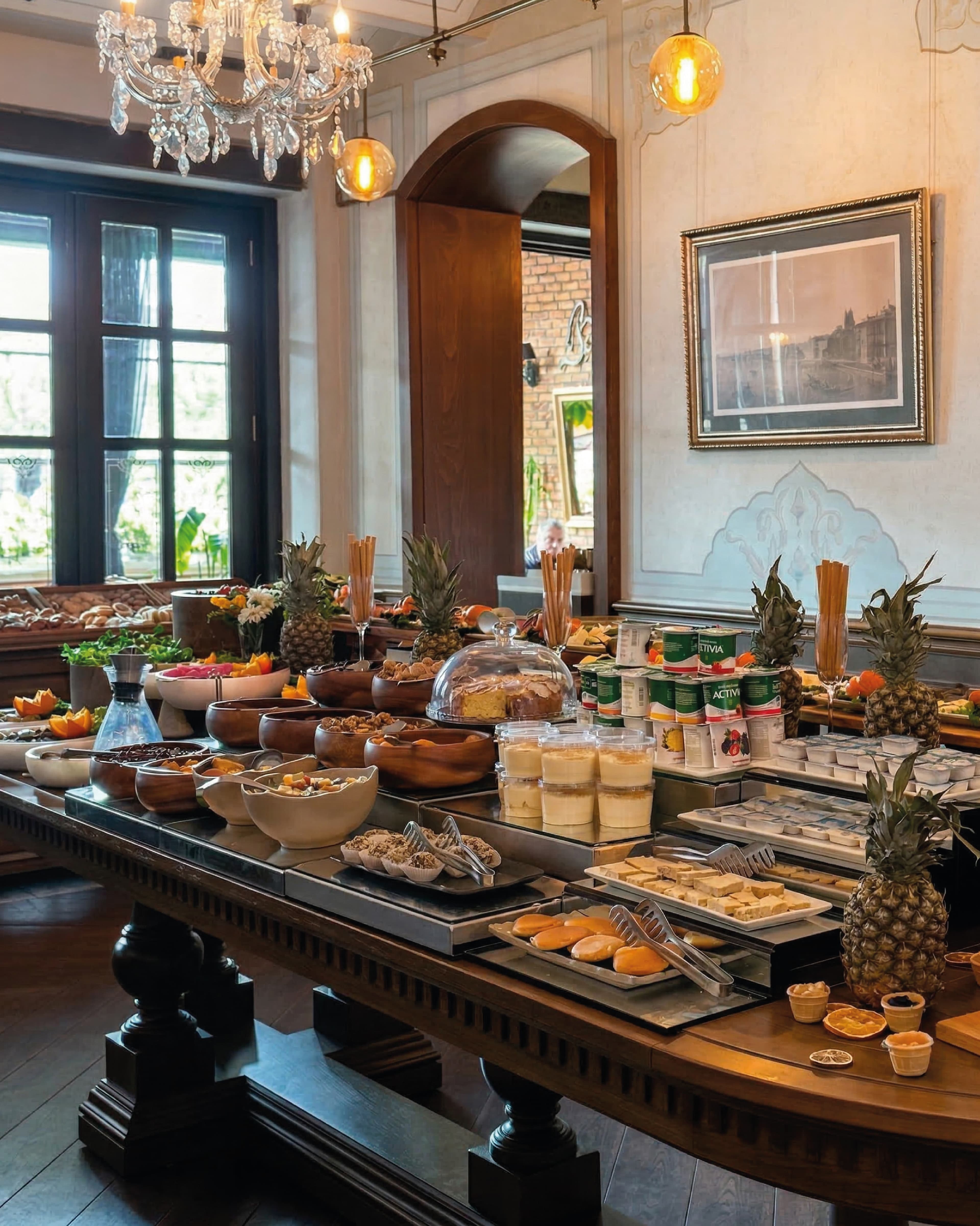 Barnathan Garden Açık Büfe Kahvaltı | Galata’da Manzaralı Kahvaltı Keyfi