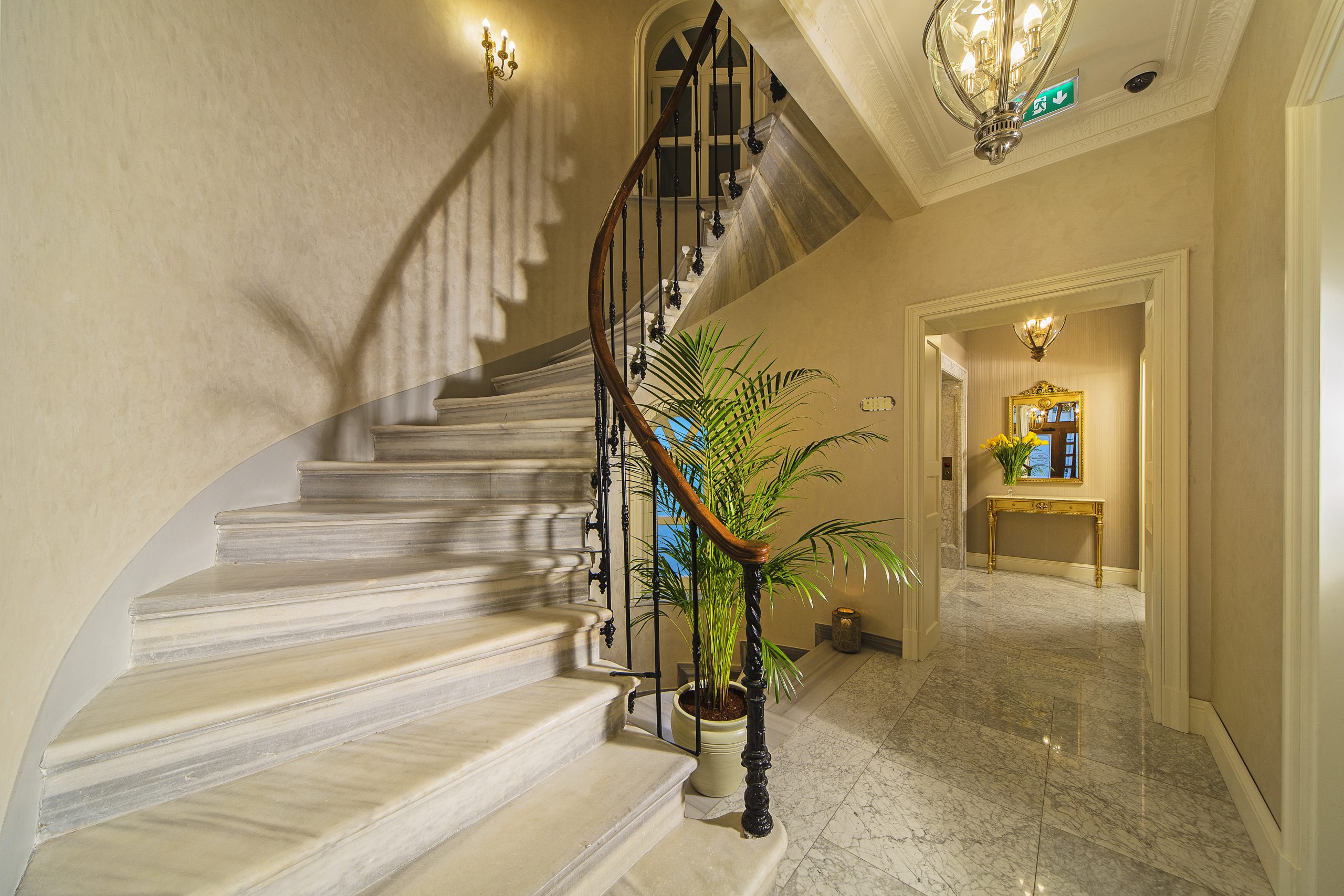 meroddi bagdatliyan hotel